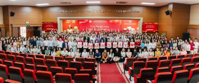 Lễ tri ân Hiệu trưởng PGS, TS Bùi Anh Tuấn – Người thầy, người “Thuyền trưởng” 10 năm chèo lái con tàu FTU