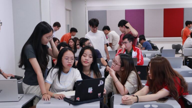 Recap Day 3: FTU – UQ Business Hackathon 2025 | Business Model Development