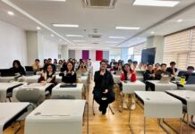 Trải nghiệm buổi học trực tiếp đầu tiên cùng TS. Thomas Magor – tiếp tục hành trình khám phá dữ liệu cùng sinh viên i-Hons